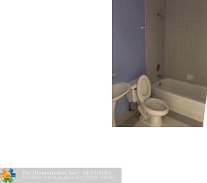 4th image of 10650 NW 17th Pl