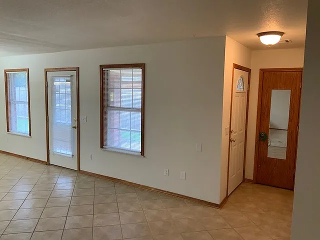 2412 W 22nd Ave — Photo 11
