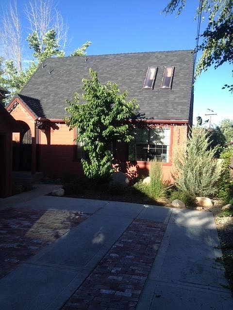 1328 Gordon Ave. exterior