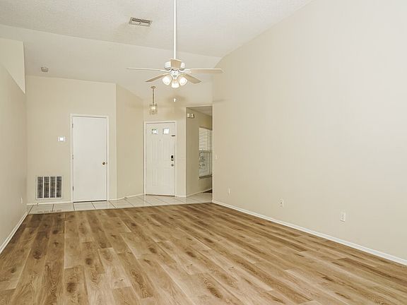 3rd image of 4814 11th Avenue Cir E
