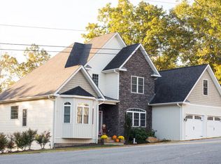 94 Goose Creek Rd, Marion, NC 28752