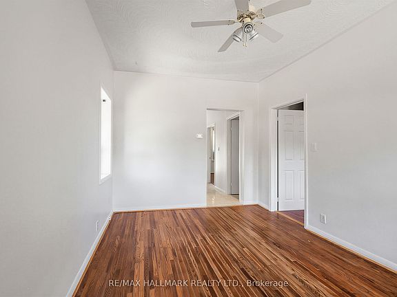5th image of 970 Cosburn Ave
