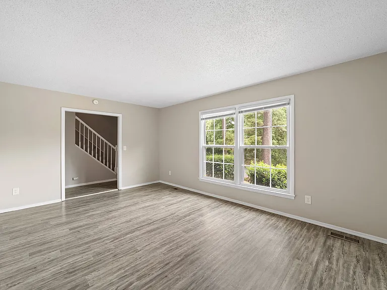 2103 Shane Dr — Photo 20