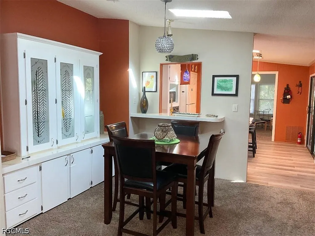 2 bed, 2.0 bath, 1568 sqft, $1,950 — Photo 4