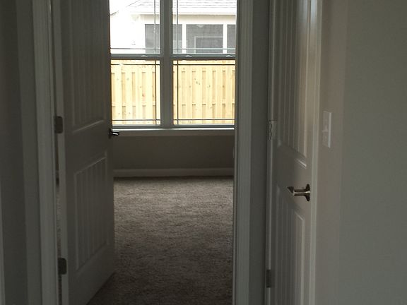 5th image of 4212 Regatta Dr