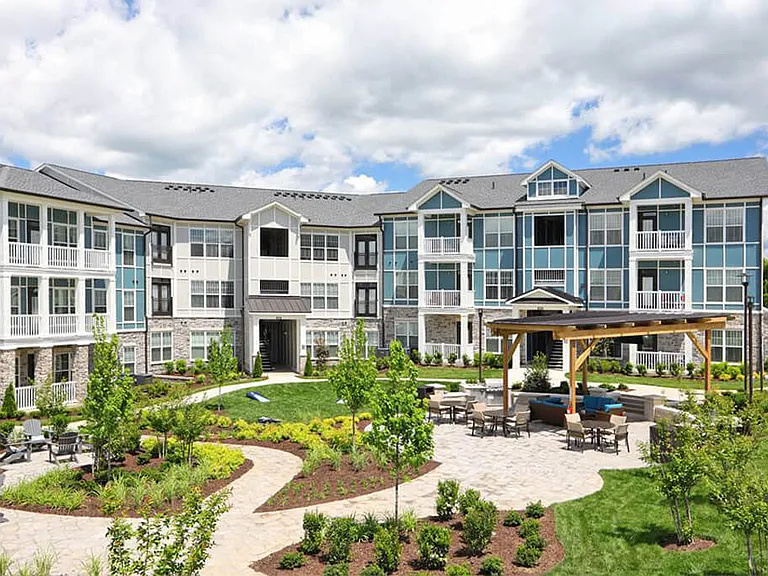 Avia Luxury Apartments — Photo 1