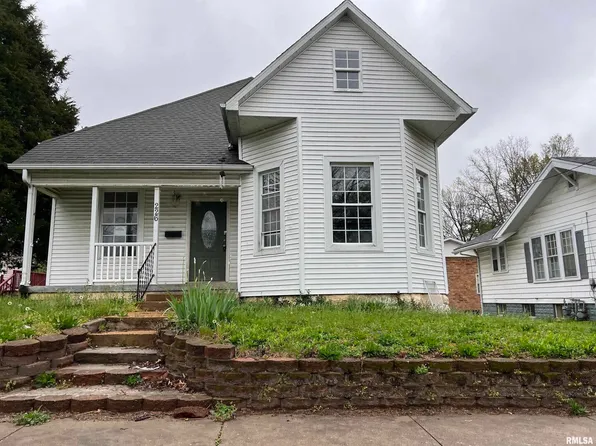 226 S 20th St, Murphysboro, IL 62966