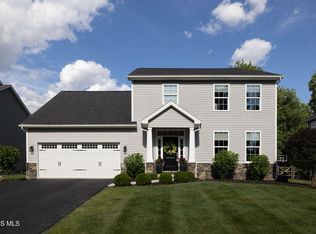 3834 Hampstead Dr, Sylvania, OH 43560
