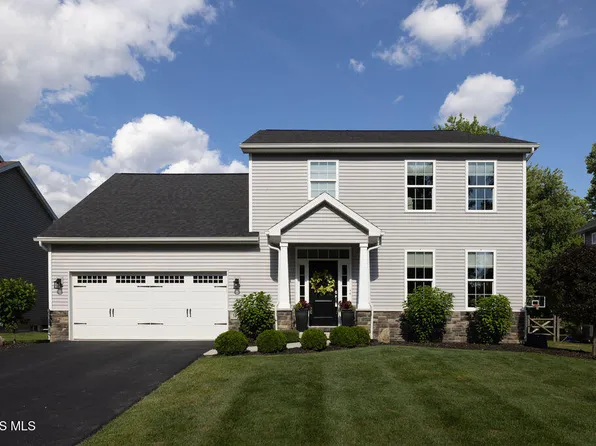 3834 Hampstead Dr, Sylvania, OH 43560