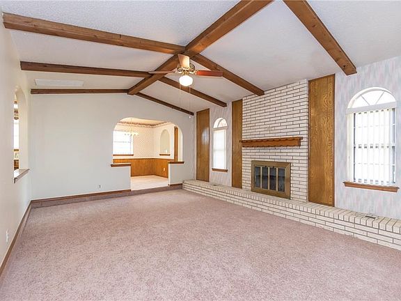 5th image of 1005 N Patterson Dr