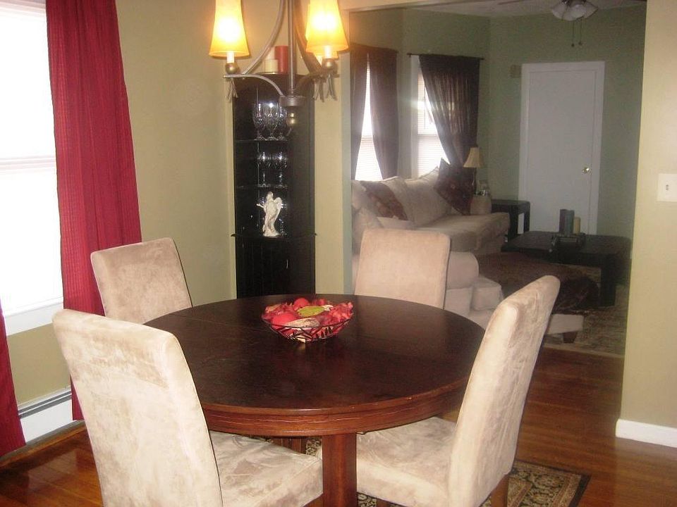 2nd image of 541 Hope Rd
