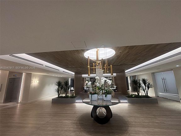 5th image of 2301 Collins Ave APT 833