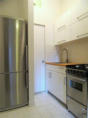 Rented by DSA Realty | media 16