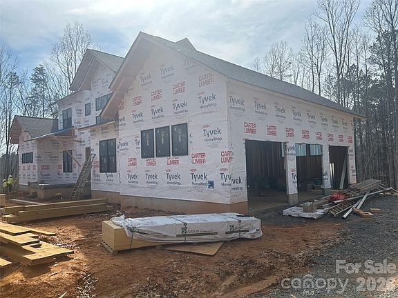 3rd image of 9215 Island Point Rd
