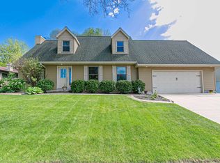 111 W Morningside Dr, Kaukauna, WI 54130