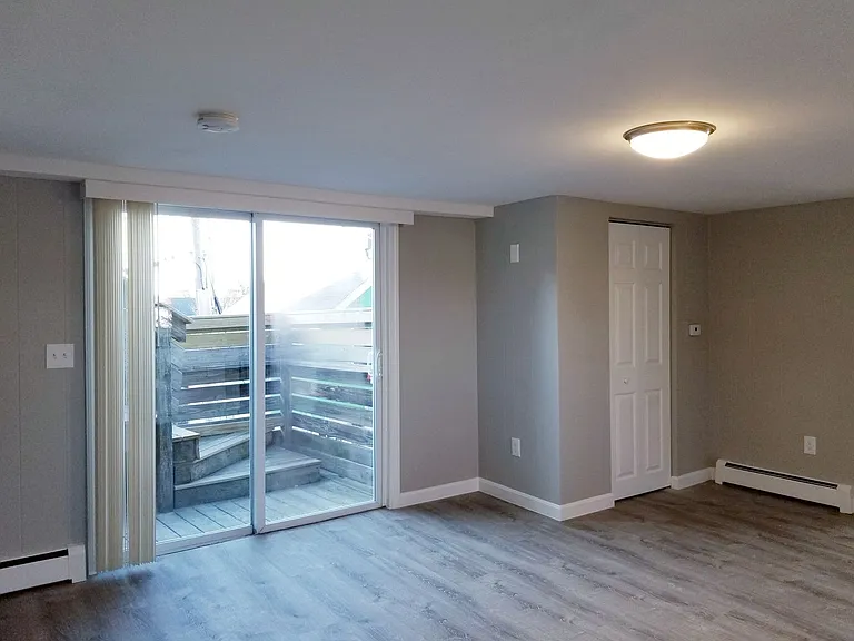 64 South St — Photo 9