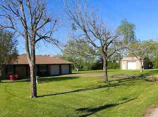 27215 Smith Rd, Montgomery, TX 77356