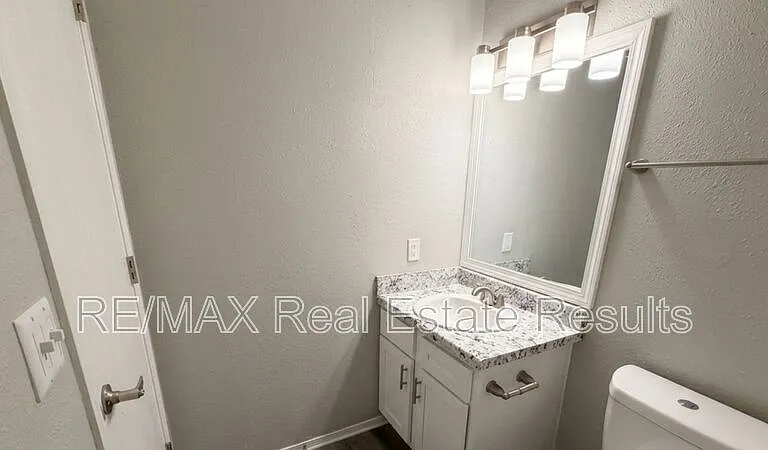 4416 W Acoma St — Photo 11