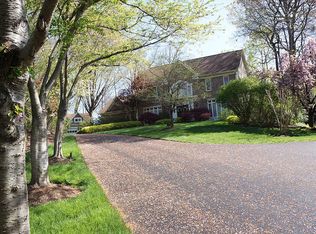 11264 Bright Pond Ln, Reston, VA 20194