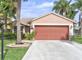 8547 Shawe Way, Boca Raton, FL 33433