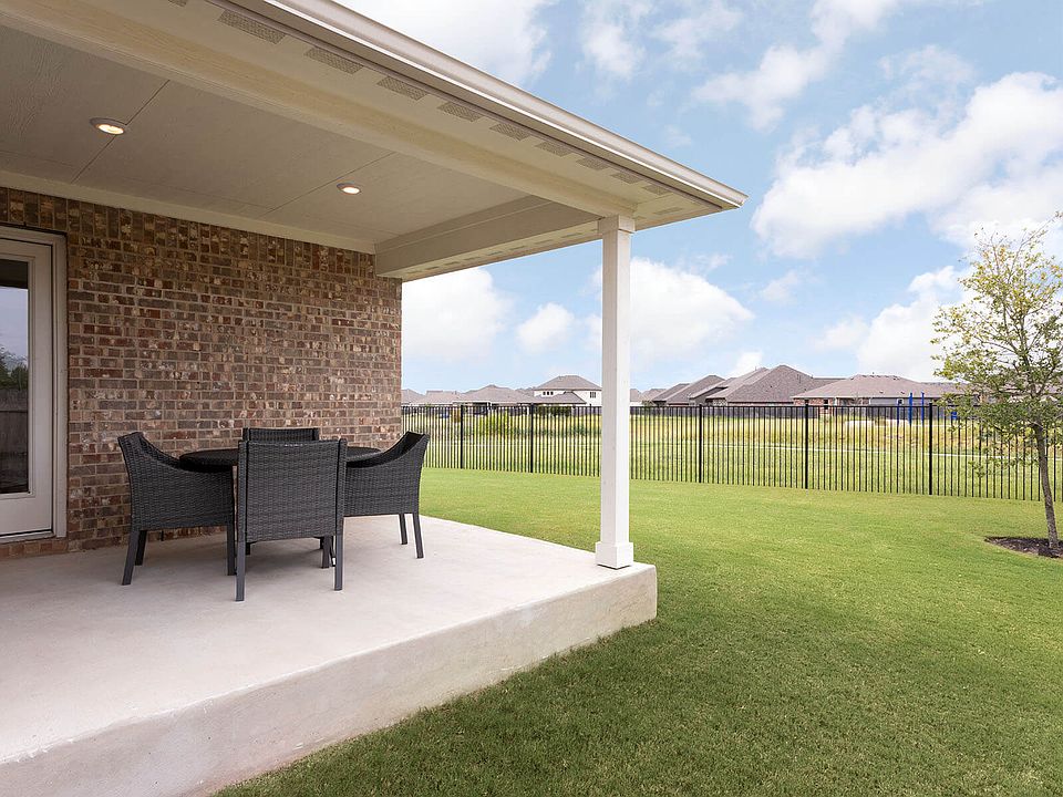 You apos ll love having al fresco dinners in the Callaghan apos s outdoor living space.