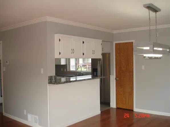 208 Myrtle Rd, Burlingame, CA 94010