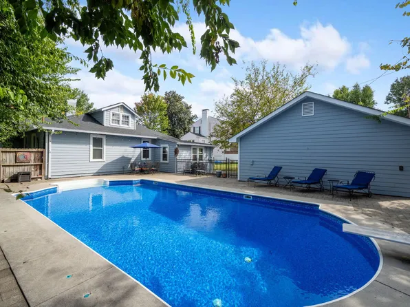 211 Brookfield Ave, Chattanooga, TN 37411