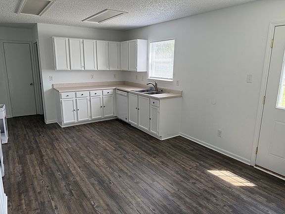 3rd image of 10931 Clear Spring Dr