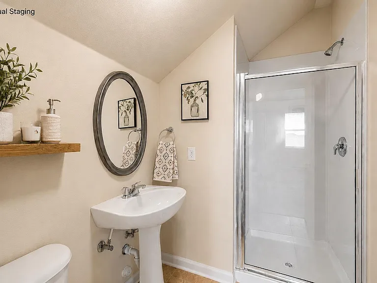 3501 Shellcastle Ln — Photo 17
