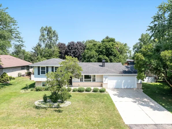 24448 N Davids Ct, Naperville, IL 60564