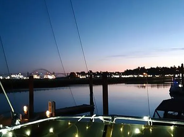 1000 SE Bay Blvd #M-114, Newport, OR 97365