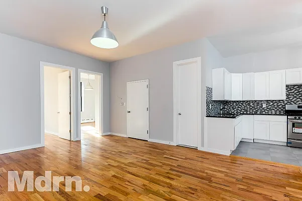 Rented by Mdrn Residential | media 1