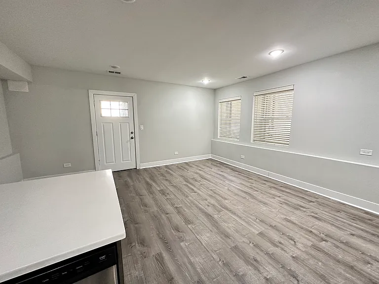 2132 W 18th Pl #2R — Photo 6