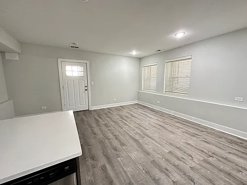 2132 W 18th Pl #2R Photo 1