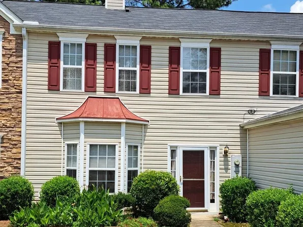4641 Crawford Oaks Dr, Oakwood, GA 30566