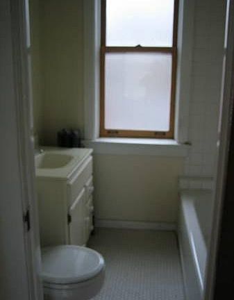 5th image of 719 W Oakdale Ave #2W