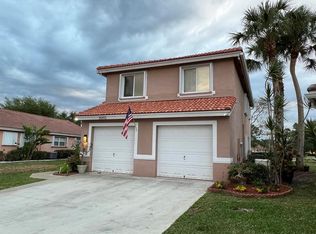 8093 Pelican Harbour Dr, Lake Worth, FL 33467