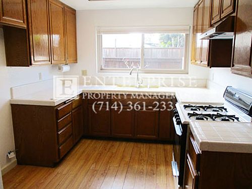 4th image of 22533 S Vermont Ave Unit 10