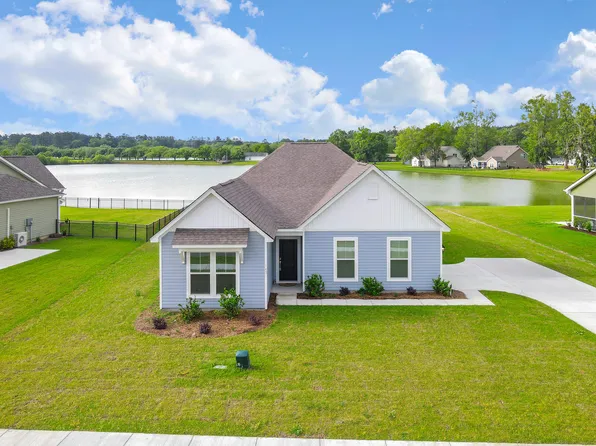 143 Westfield Dr, Ridgeville, SC 29472