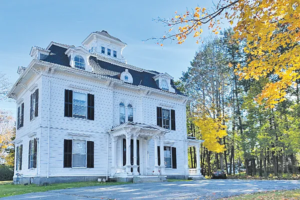 Building Photo 4
