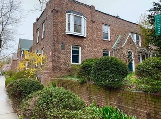 39-67 48th St #2F, Sunnyside, NY 11104