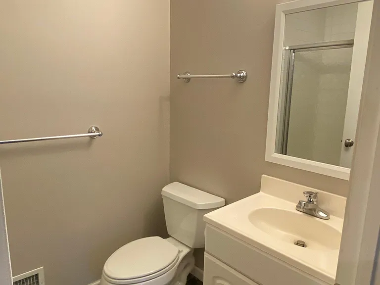 3588 Sexton Woods Dr — Photo 13