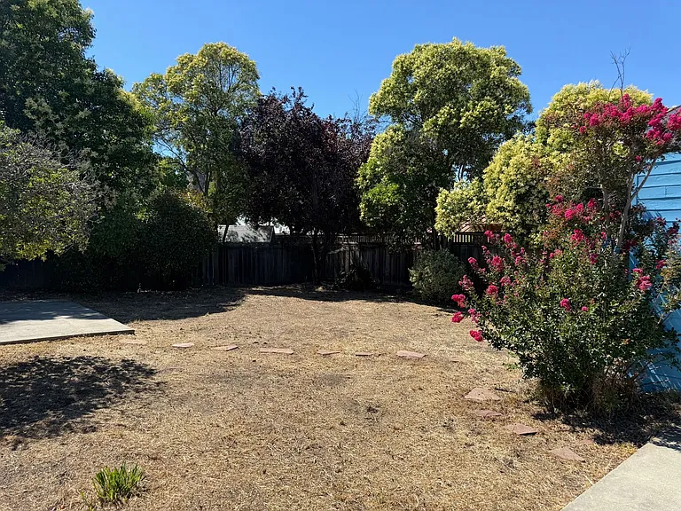 261 Gregory Ln — Photo 24