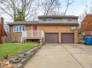 592 Guylyn Dr, Pittsburgh, PA