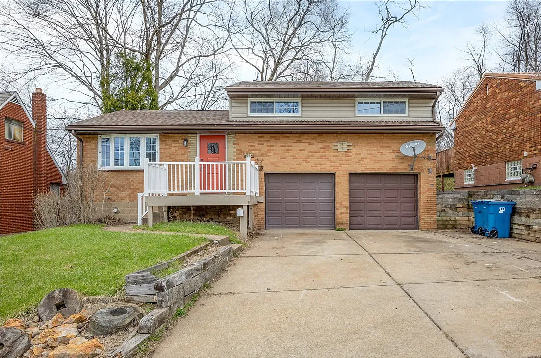 592 Guylyn Dr photo 1