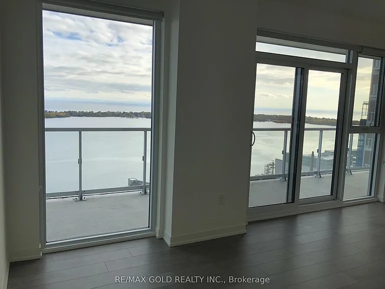 20 Richardson St #3405 — Photo 15