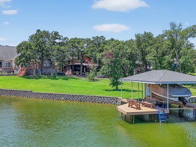 214 Kiowa Dr E, Lake Kiowa, TX, 76240