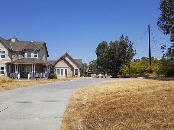 4th image of 35701 John Albert Dr