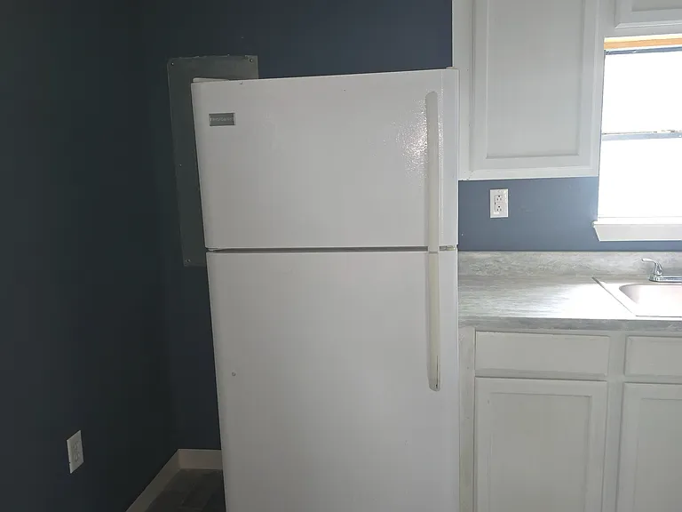 577 Main St — Photo 5