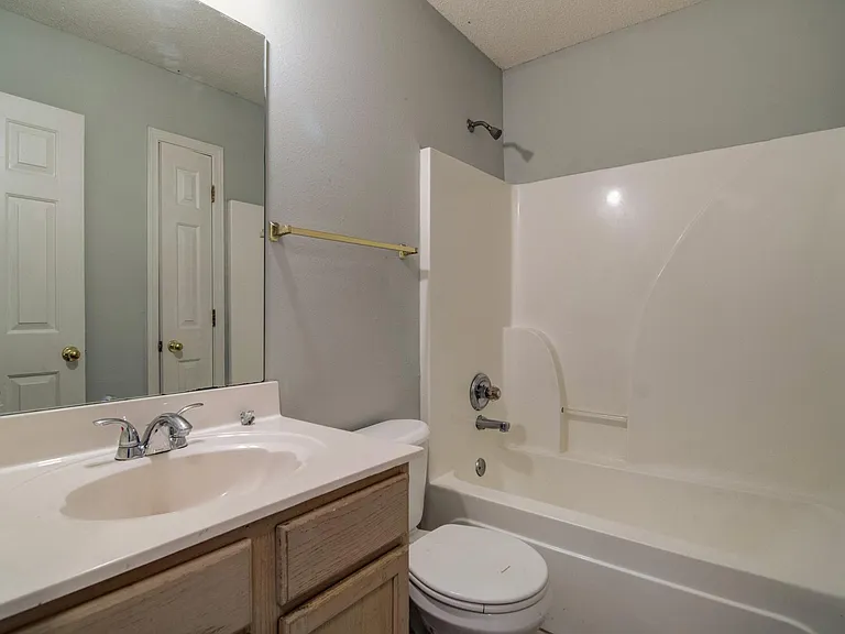 7932 Marsha Woods Dr — Photo 8